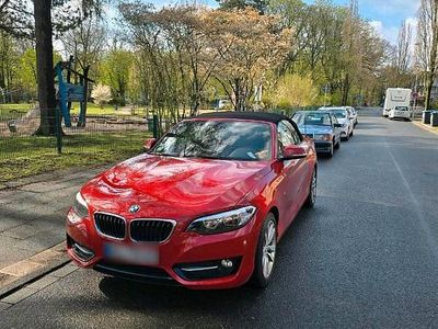 Gebraucht BMW 218 Sport Line 136 PS (100 kW) 2016 Rot Cabrio