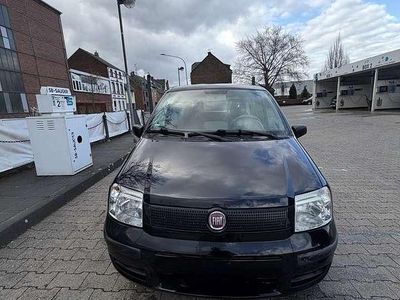 Second-hand Fiat Panda Dynamic 60 CP (44 kW) 2009 Negru Hatchback