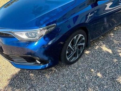 Toyota Auris Hybrid