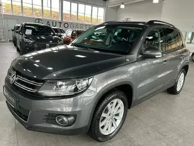 Gebraucht VW Tiguan Trendline 200 PS (147 kW) 2015 Grau SUV