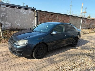 Gebraucht VW Jetta 101 PS (74 kW) 2006 Blau Limousine