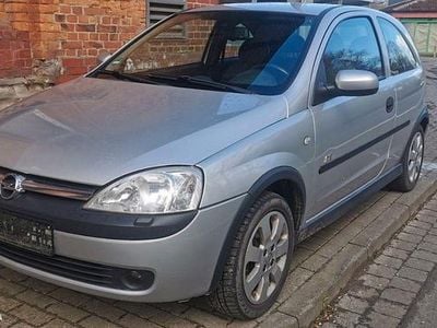 Gebraucht Opel Corsa 75 PS (55 kW) 2003 Silber Kleinwagen