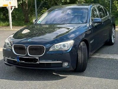 BMW 730