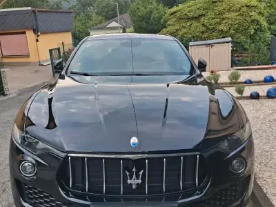 Gebraucht Maserati Levante 275 PS (202 kW) 2017 Schwarz SUV