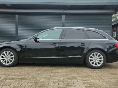 Gebraucht Audi A4 120 PS (88 kW) 2013 Schwarz Kombi
