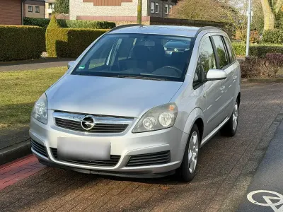 Brugt Opel Zafira 105 HK (77 kW) 2007 Sølv MPV
