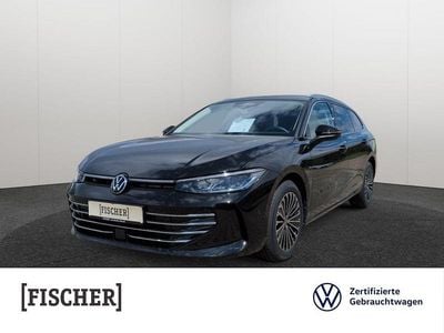Grenadillschwarz metallic Gebraucht 2024 VW Passat Elegance Kombi | 39.849 € (Fairer Preis)