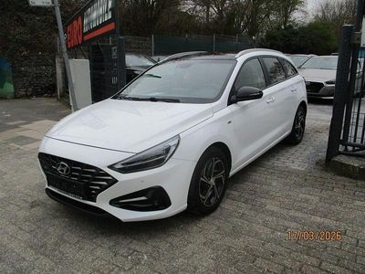 Gebraucht Hyundai i30 Intro Edition 120 PS (88 kW) 2020 Weiß Kombi