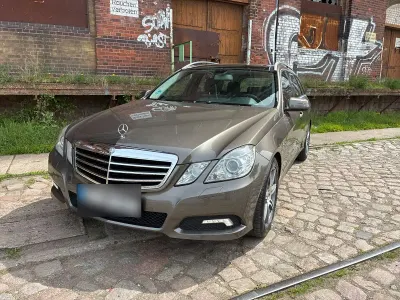 Gebraucht Mercedes E350 Avantgarde 231 PS (169 kW) 2010 Braun Kombi