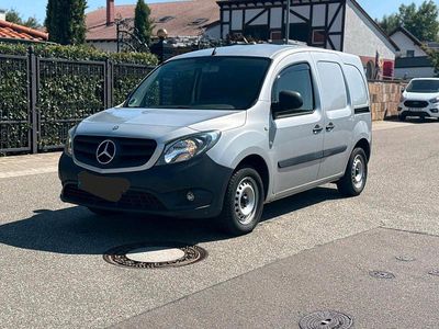 Mercedes Citan 111