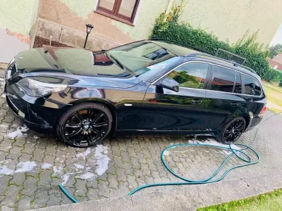 Gebraucht BMW 520 Exclusive 178 PS (130 kW) 2010 Schwarz Kombi