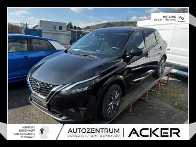 Gebraucht Nissan Qashqai Visia 140 PS (102 kW) 2023 Schwarz (black) (schwarz) SUV