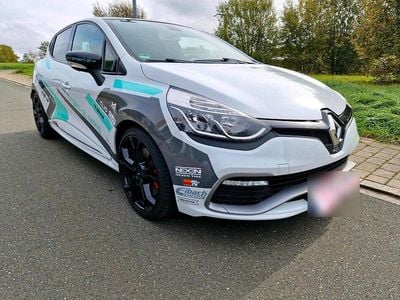Gebraucht Renault Clio IV Trophy 230 PS (169 kW) 2015 Weiß Kleinwagen