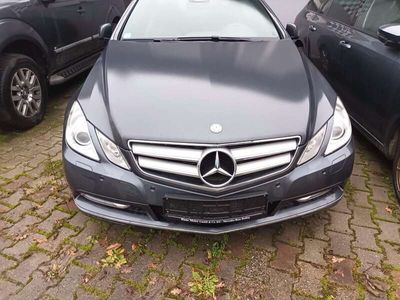 Mercedes E220