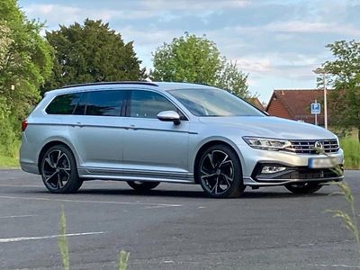 Second-hand VW Passat R-line 150 CP (110 kW) 2020 Argintiu Break