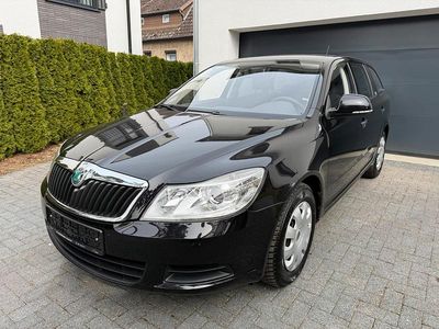 Gebraucht Skoda Octavia 105 PS (77 kW) 2011 Schwarz Kombi