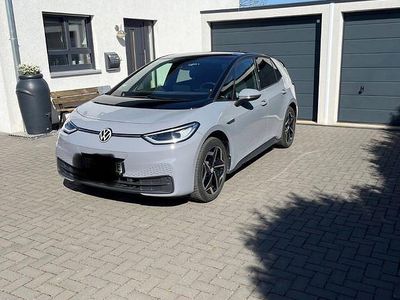 Grau Gebraucht 2022 VW ID.3 Pro Kleinwagen | 22.000 € (Superpreis)