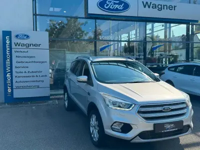 Gebraucht Ford Kuga Cool & Connect 150 PS (110 kW) 2019 Silber SUV