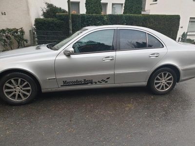 Mercedes E240