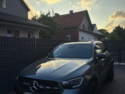 Gebraucht Mercedes GLC300e AMG 306 PS (225 kW) 2021 Grau SUV