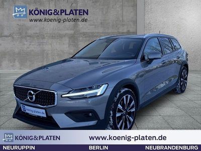 Pebble grey (grau) Gebraucht 2021 Volvo V60 CC Pro Kombi | 33.990 € (Teuer)