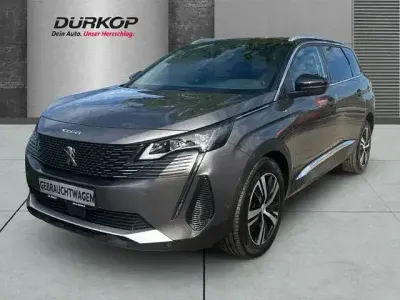 Gebraucht Peugeot 5008 GT 131 PS (96 kW) 2024 Grau SUV