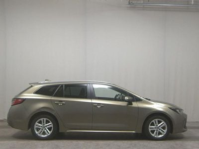 Gebraucht Toyota Corolla 122 PS (89 kW) 2022 Grün Kombi