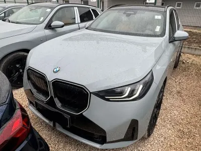 Neu BMW X3 M Sport 197 PS (144 kW) 2026 Grau SUV