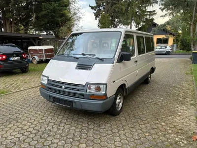 Gebraucht Renault Trafic 95 PS (69 kW) 1993 Beige Van / Kleinbus