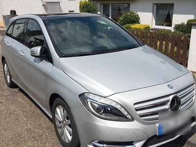 Mercedes B220
