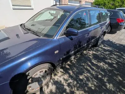 Gebraucht VW Passat Comfortline 102 PS (75 kW) 2001 Blau Kombi