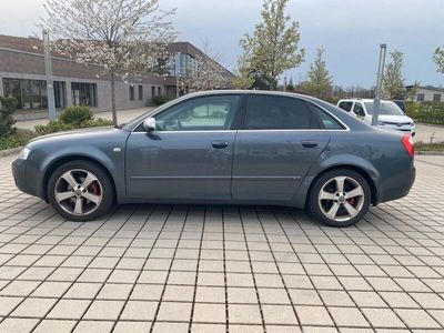 gebraucht Audi A4 2.0 2004 EZ abzugeben