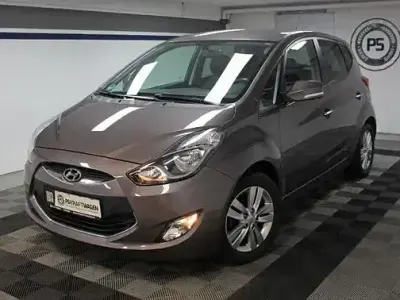 Gebraucht Hyundai ix20 90 PS (66 kW) 2014 Braun Kleinwagen