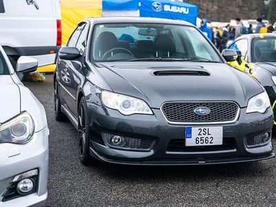 Grau Gebraucht 2006 Subaru Legacy Limousine | 14.900 €