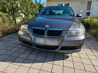 Gebraucht BMW 320 149 PS (109 kW) 2005 Grau Limousine