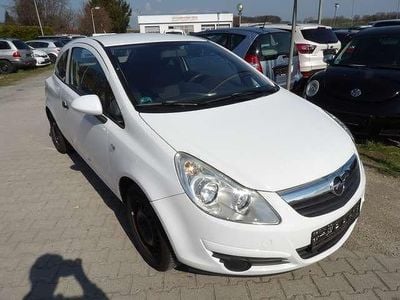 Gebraucht Opel Corsa Selection 60 PS (44 kW) 2009 Casabl/arctic/eisweiss/kaolin Kleinwagen