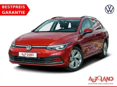 Second-hand VW Golf VIII Style 131 CP (96 kW) 2023 Roșu Break