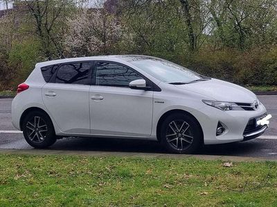 Gebraucht Toyota Auris Life+ 132 PS (97 kW) 2015 Weiß Limousine