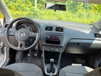 Gebraucht VW Polo Comfortline 86 PS (63 kW) 2010 Grau Kleinwagen
