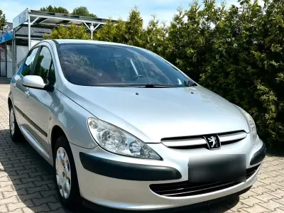 Gebraucht Peugeot 307 109 PS (80 kW) 2002 Silber Limousine