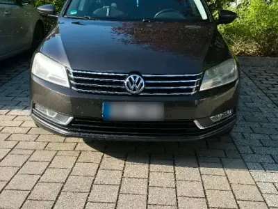 Gebraucht VW Passat 140 PS (102 kW) 2013 Braun Kombi