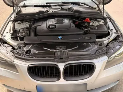 Gebraucht BMW 520 163 PS (119 kW) 2006 Silber Kombi