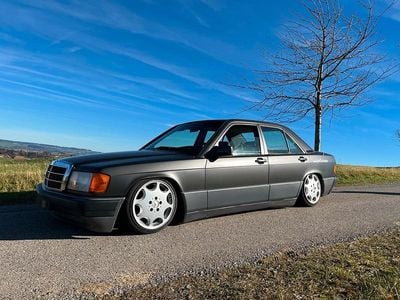 Gebraucht Mercedes 190 109 PS (80 kW) 1992 Grau Limousine