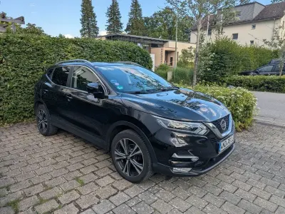Gebraucht Nissan Qashqai N-Connecta 140 PS (102 kW) 2019 Schwarz SUV