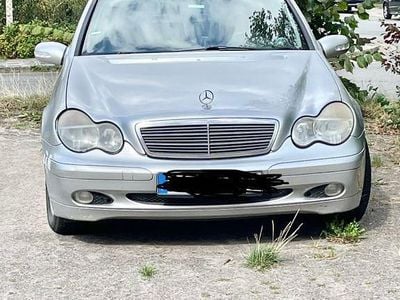 Mercedes C180