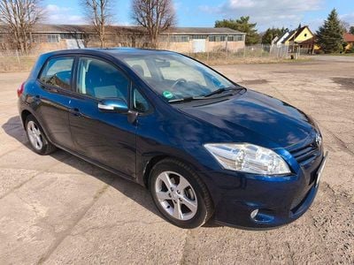Gebraucht Toyota Auris Travel 132 PS (97 kW) 2012 Blau Limousine
