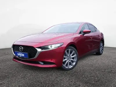 Neu Mazda 3 140 PS (102 kW) 2025 Soul red crystal Limousine