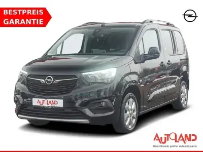 Używany Opel Combo 130 KM (95 kW) 2022 Czarny Minivan