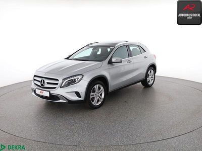 Gebraucht Mercedes GLA200 Urban 156 PS (114 kW) 2016 Silber SUV