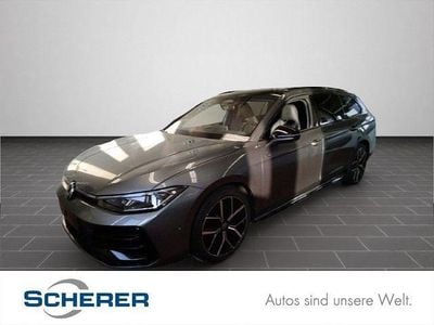 Gebraucht VW Passat R-line 265 PS (194 kW) 2025 Diabasgrau metallic (metallic) Kombi